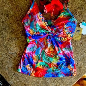 NWT TANKINI TOP WITH BUILT IN BRA